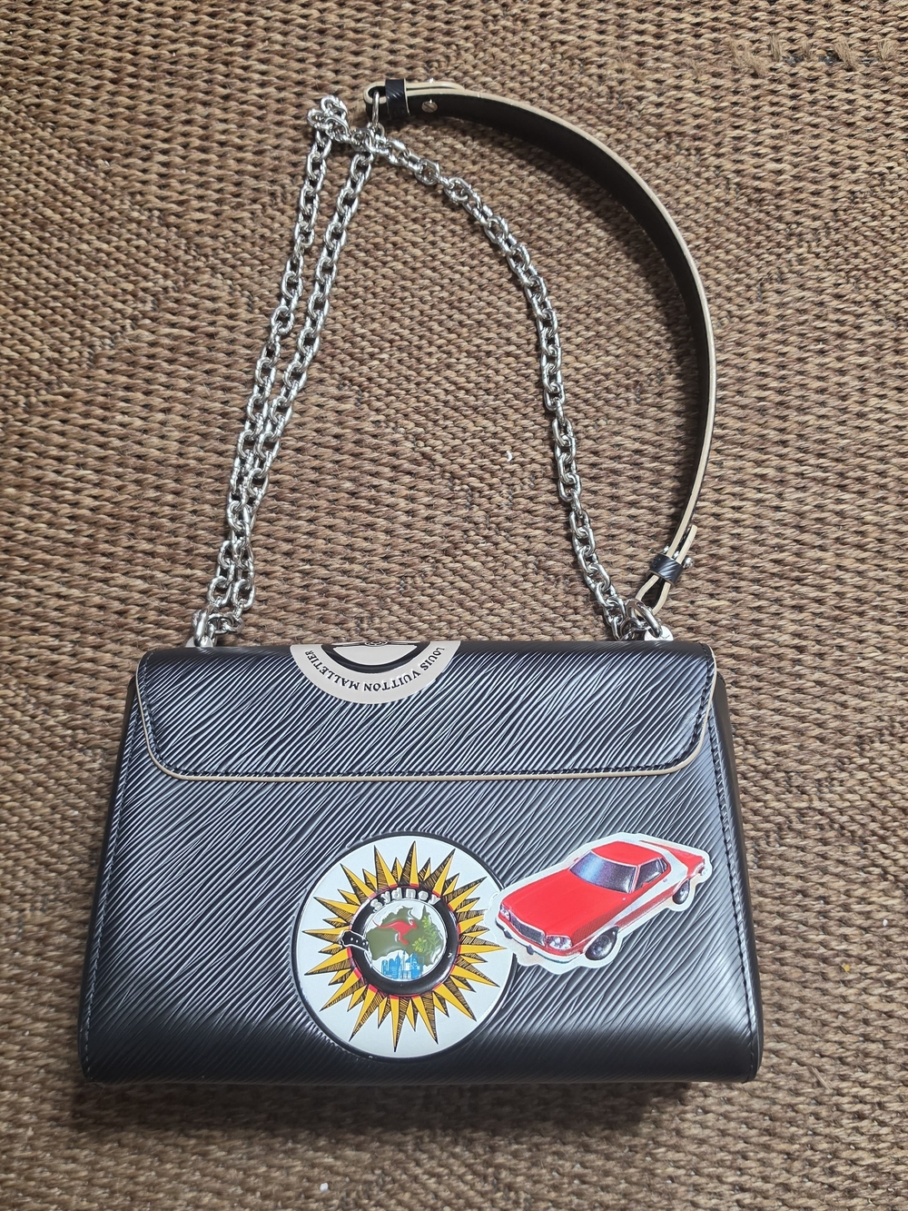 Louis Vuitton Black Epi Leather Chain Shoulder Bag Limited Edition - Picture 2 of 8